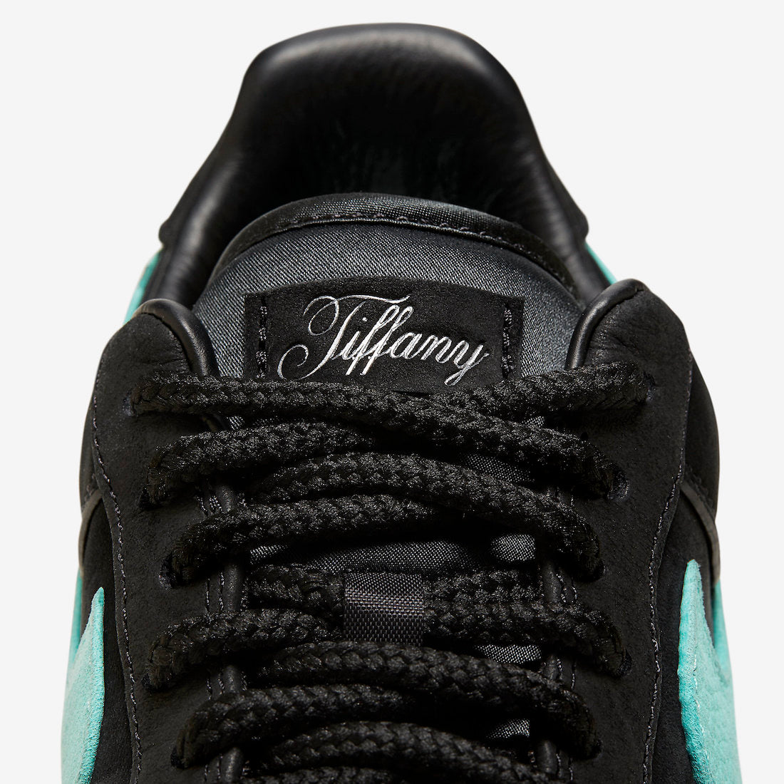 NlKE Air Force 1 Low x Tifany & Co.