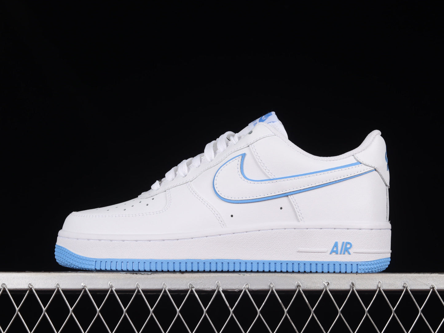 Court Classic Low – White & Sky Blue
