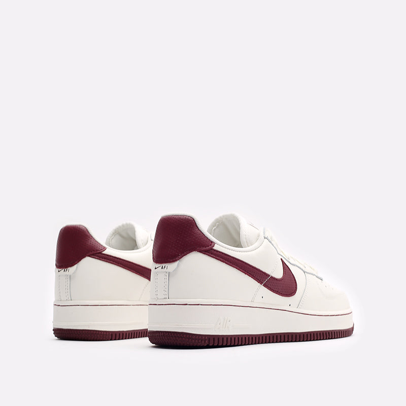 Court Luxe Low – Dark Beetroot