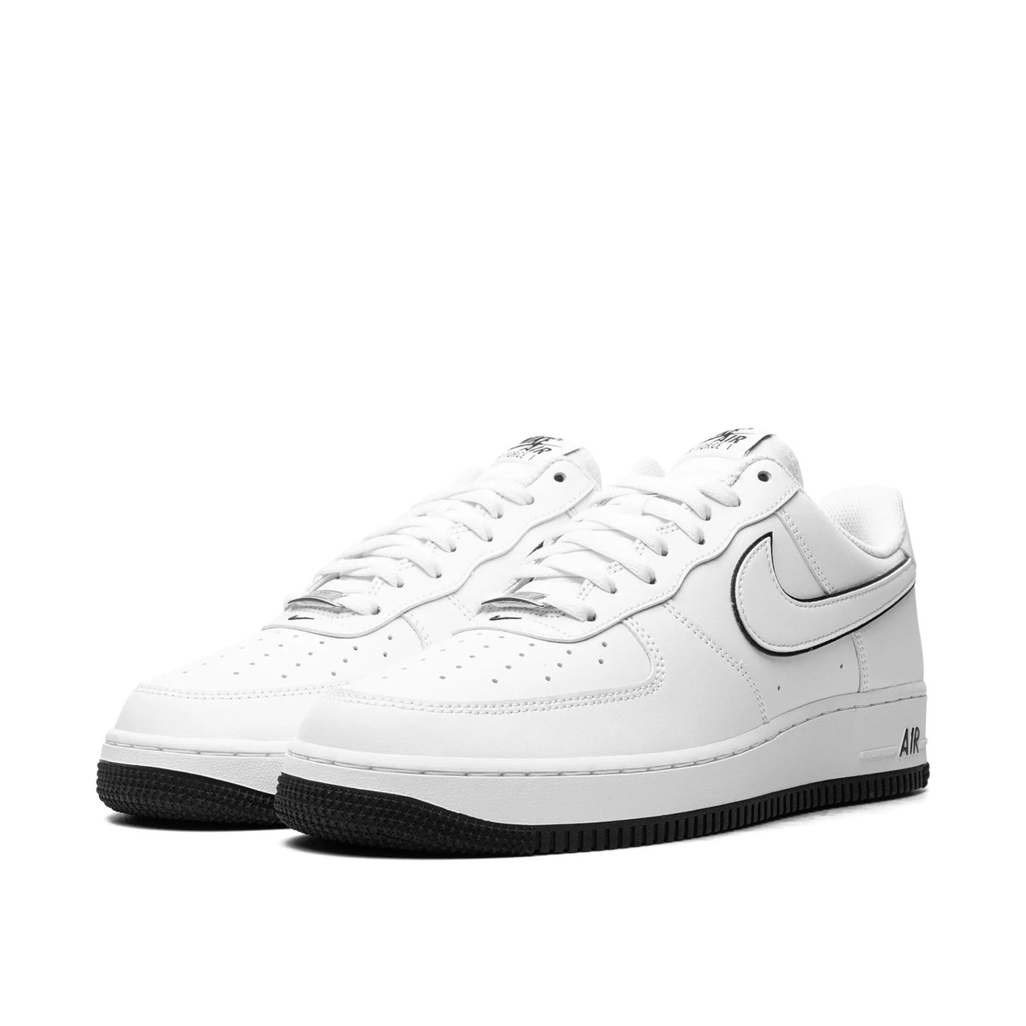 Court Classic Low – White & Black
