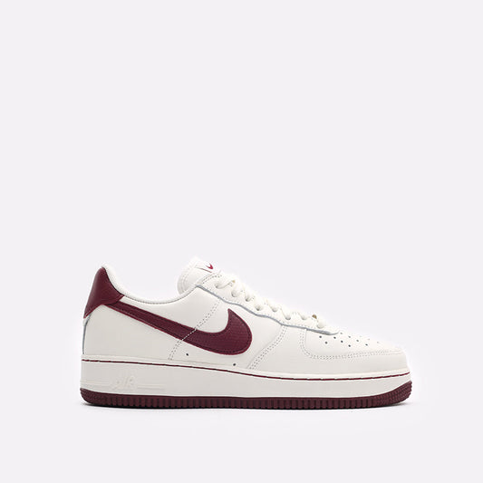 Court Luxe Low – Dark Beetroot