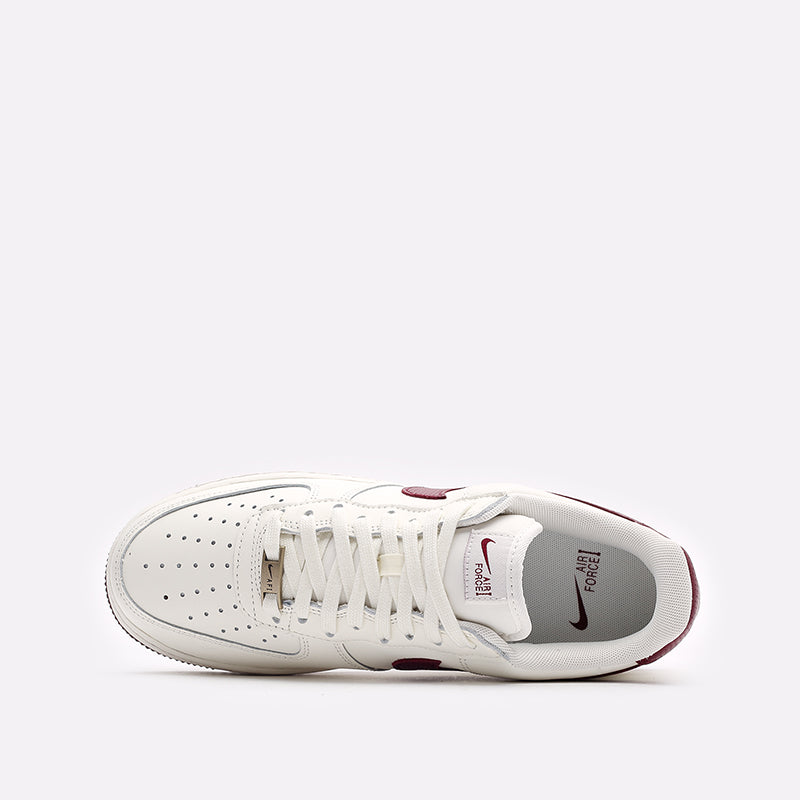 Court Luxe Low – Dark Beetroot