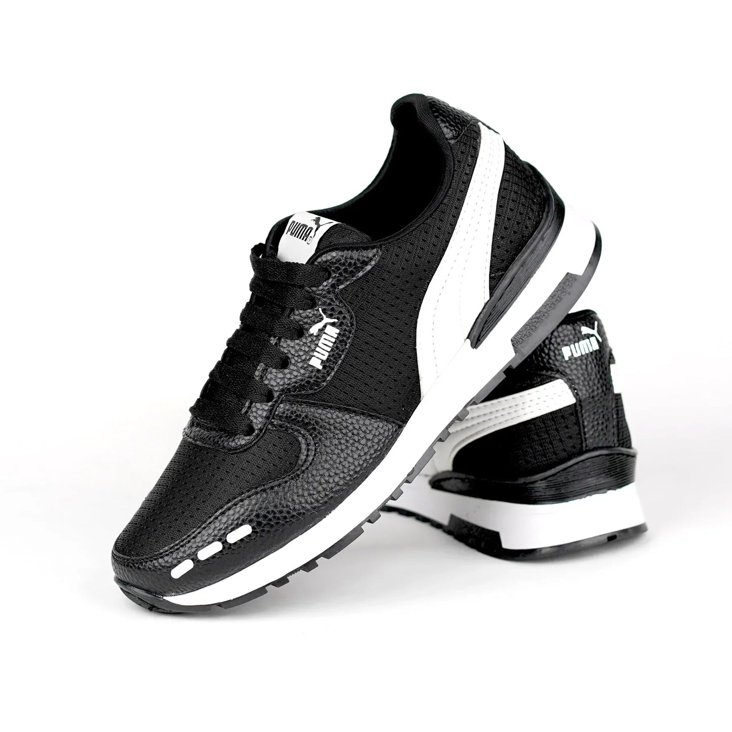 Sprint Runner – Black & White